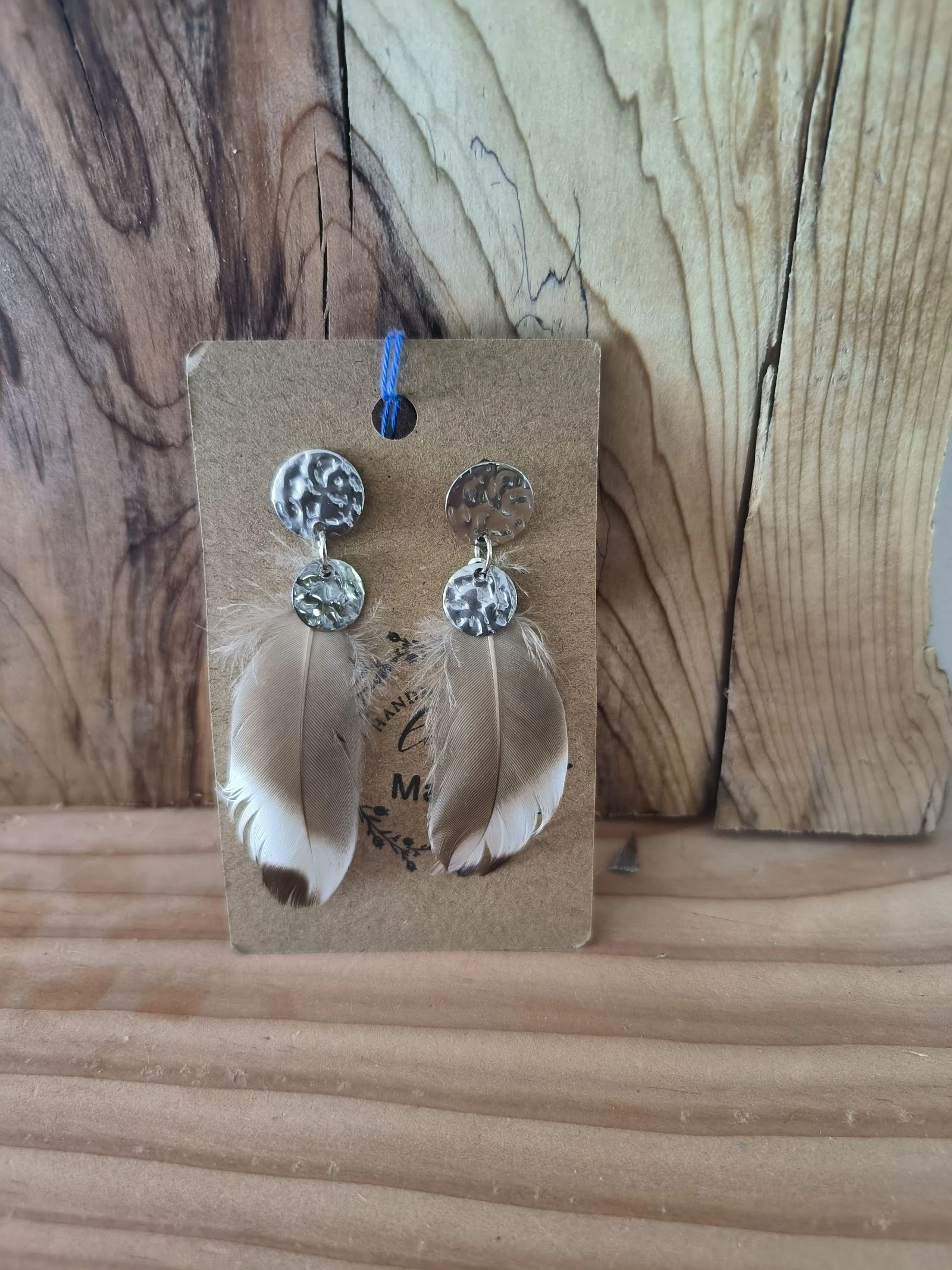 Boucles d'oreilles bohème chic originales en plumes naturelles 